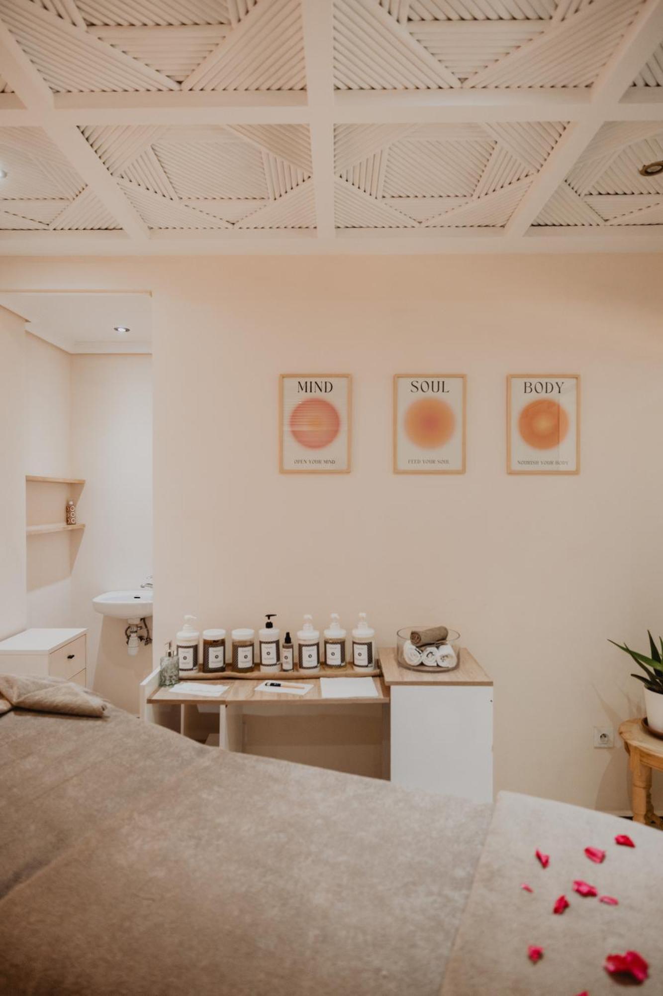 Amani Hotel Suites & Spa Маракеш Екстериор снимка
